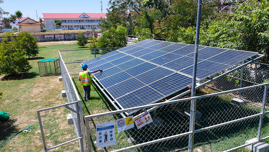 Comin Energizes 50 Schools Solar Projects